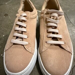 Clarks Women's Beige Sneakers